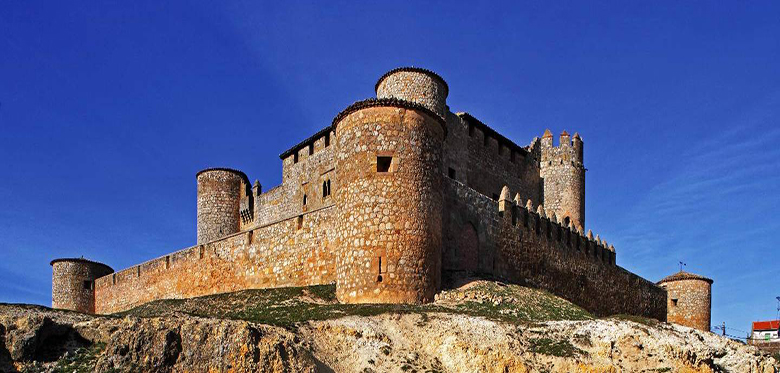 Castles of Castile: A journey to the Middle Ages