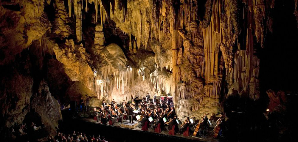 Musik unter der Erde: Das Höhlenfestival von Nerja